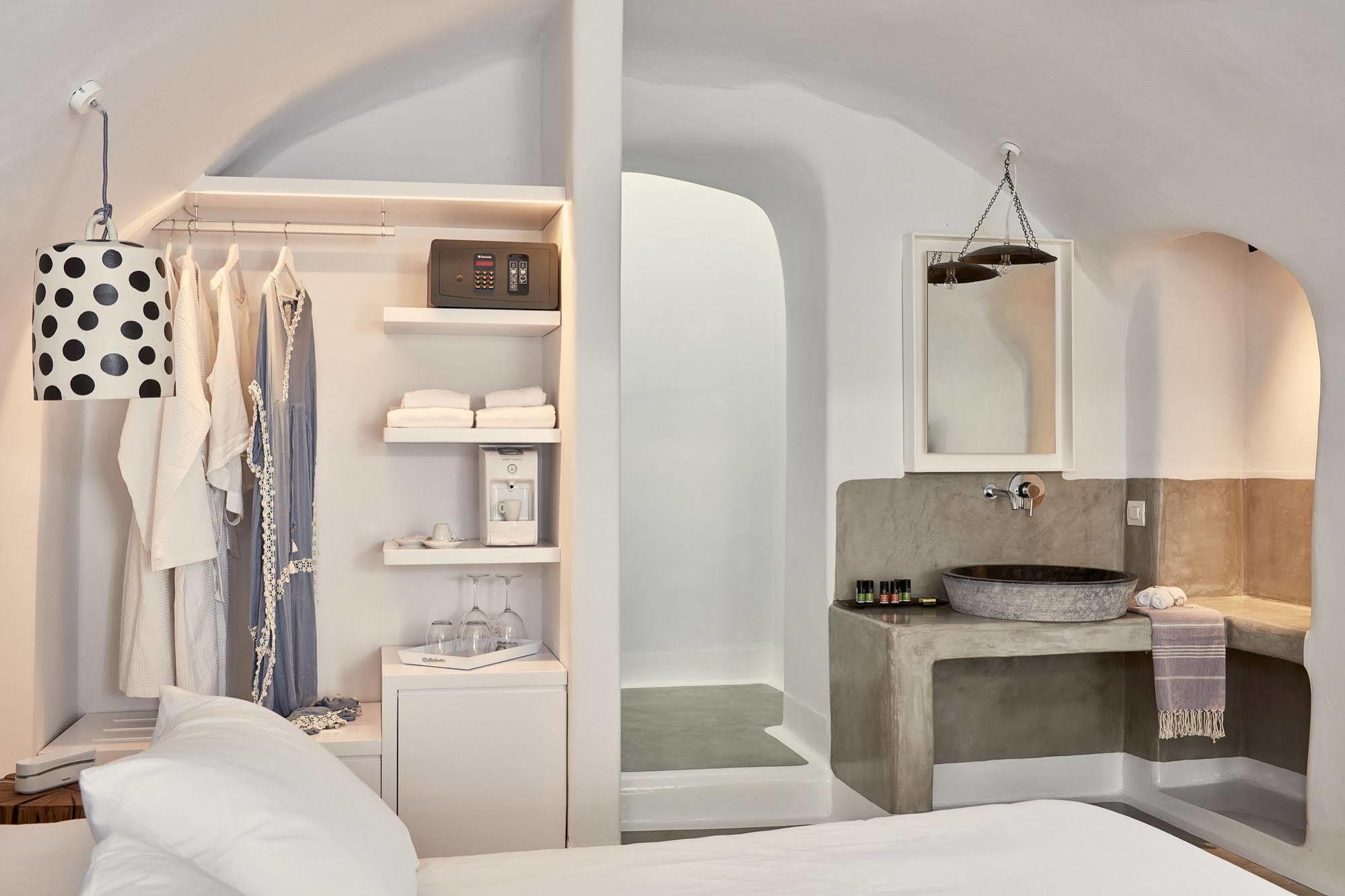Boho Suites Santorini Playa de Perivolos Exterior foto
